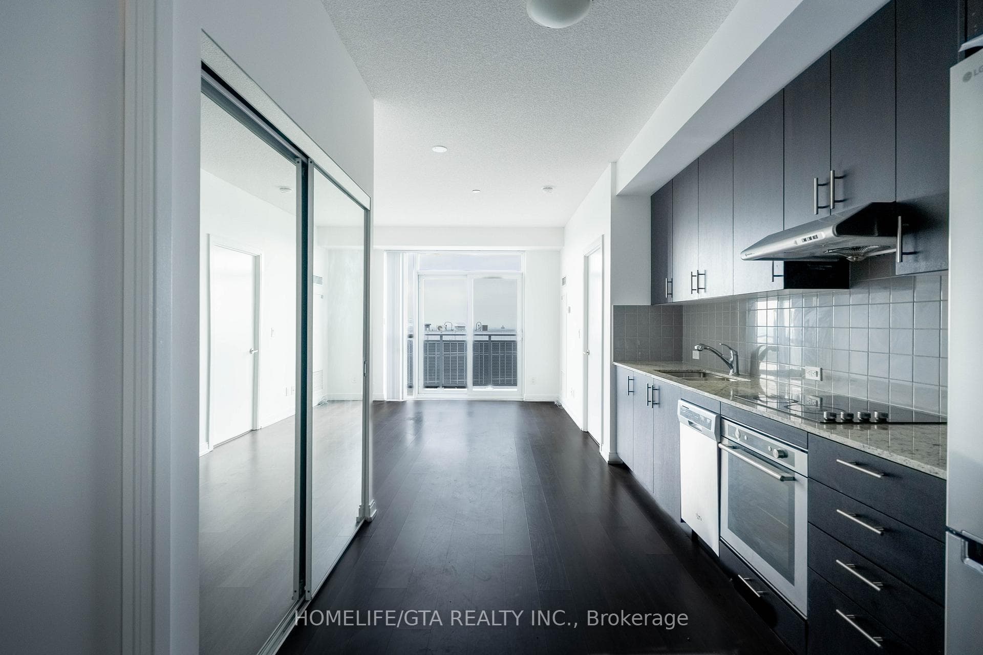 255 Village Green Square Unit PH01 photo 1