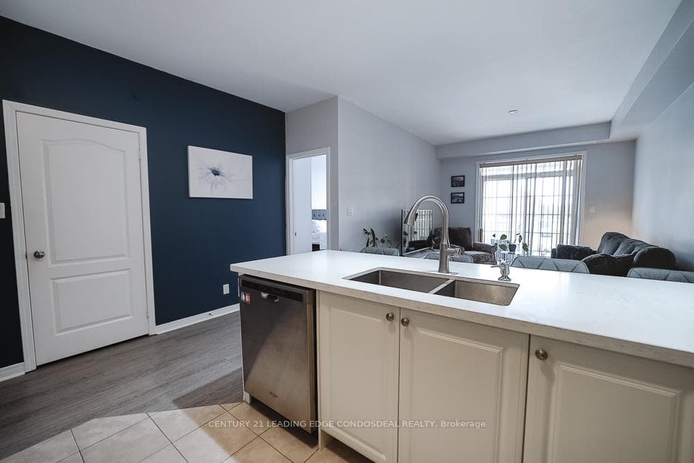 64 Lovegrove Lane Unit 7 photo 8