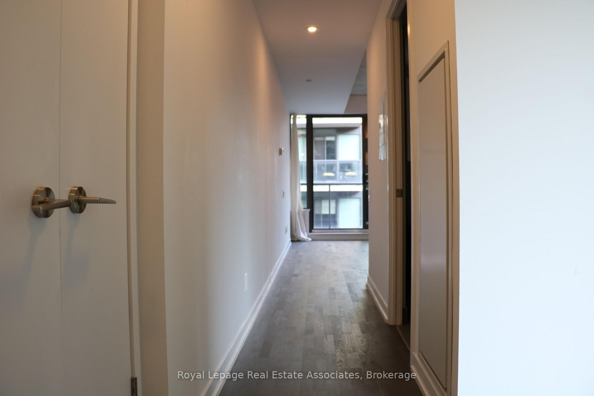 461 Adelaide Street Unit 439 photo 5