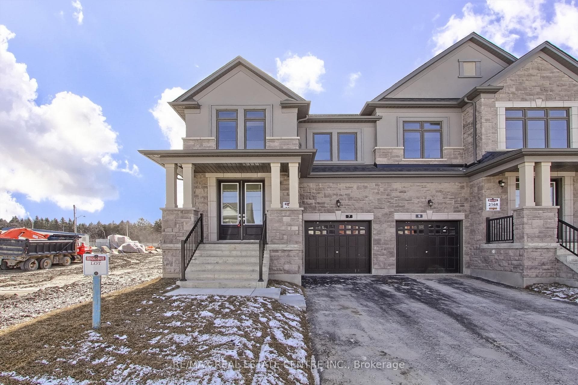 7 Kentledge Avenue photo 2