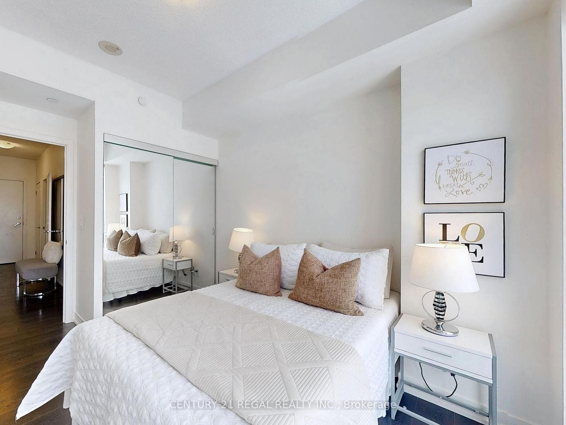 1830 Bloor Street Unit 1115 photo 23