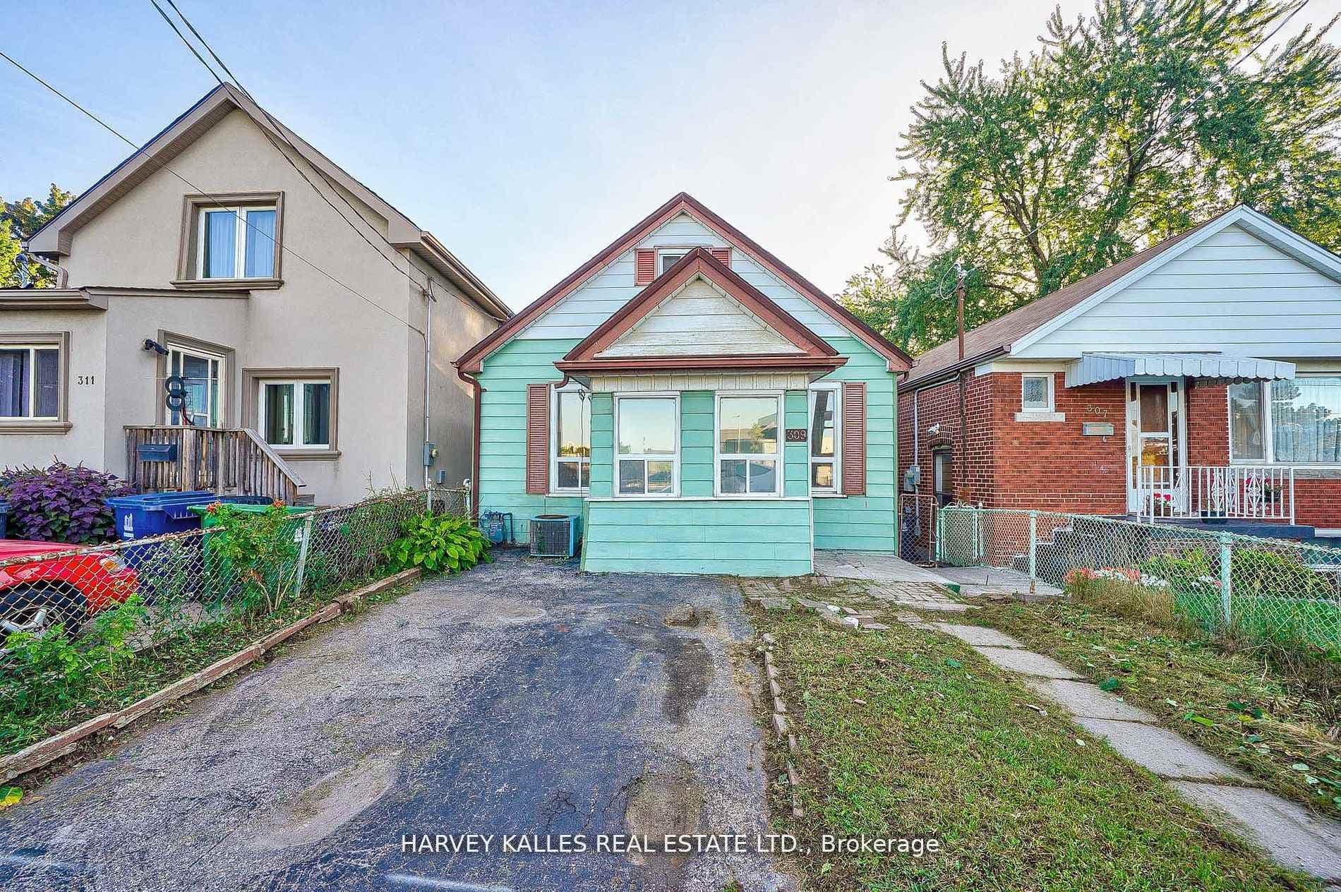 309 Birchmount Road photo 4