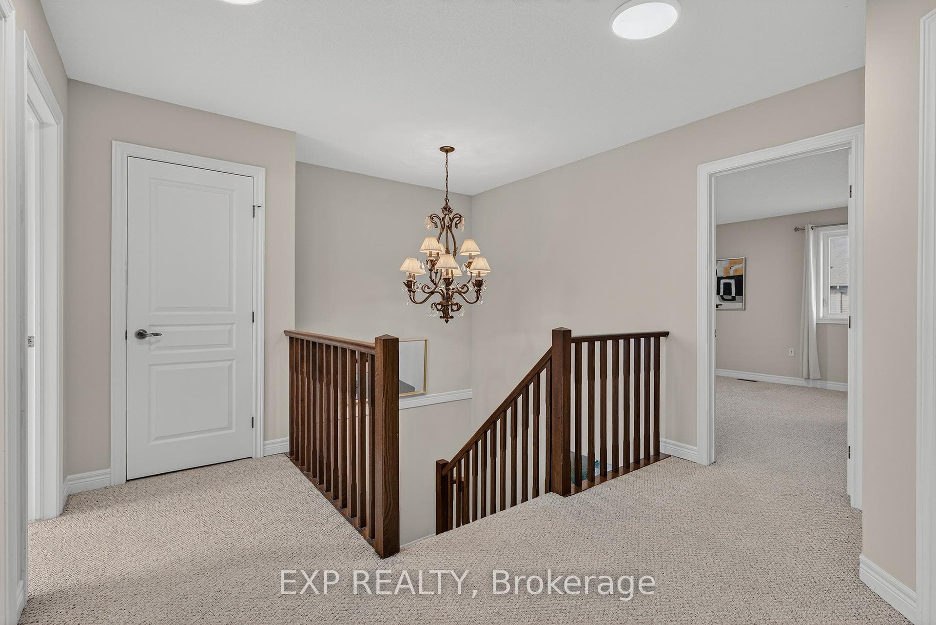 100 Garinger Crescent photo 19