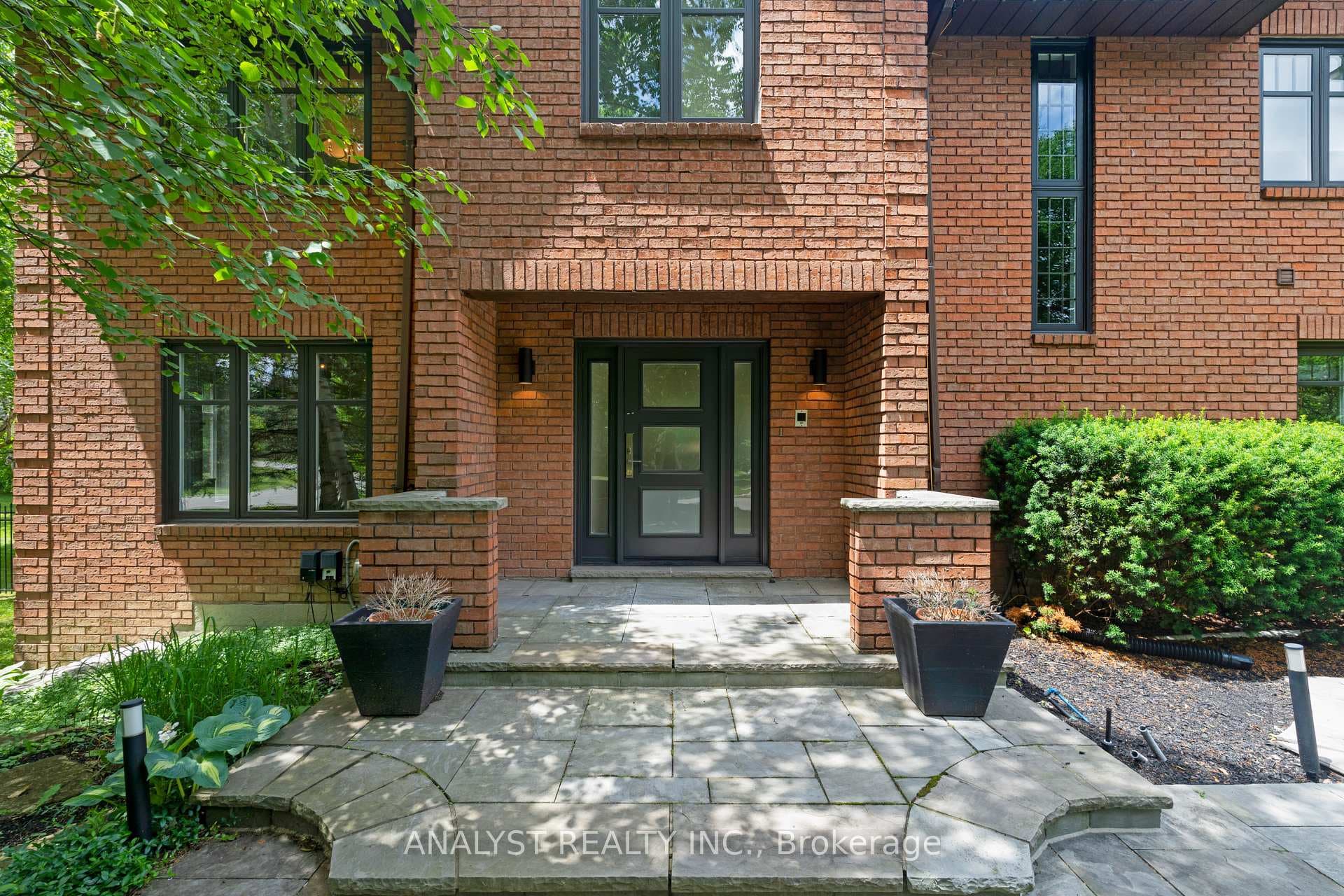 20 Fenyrose Crescent photo 7