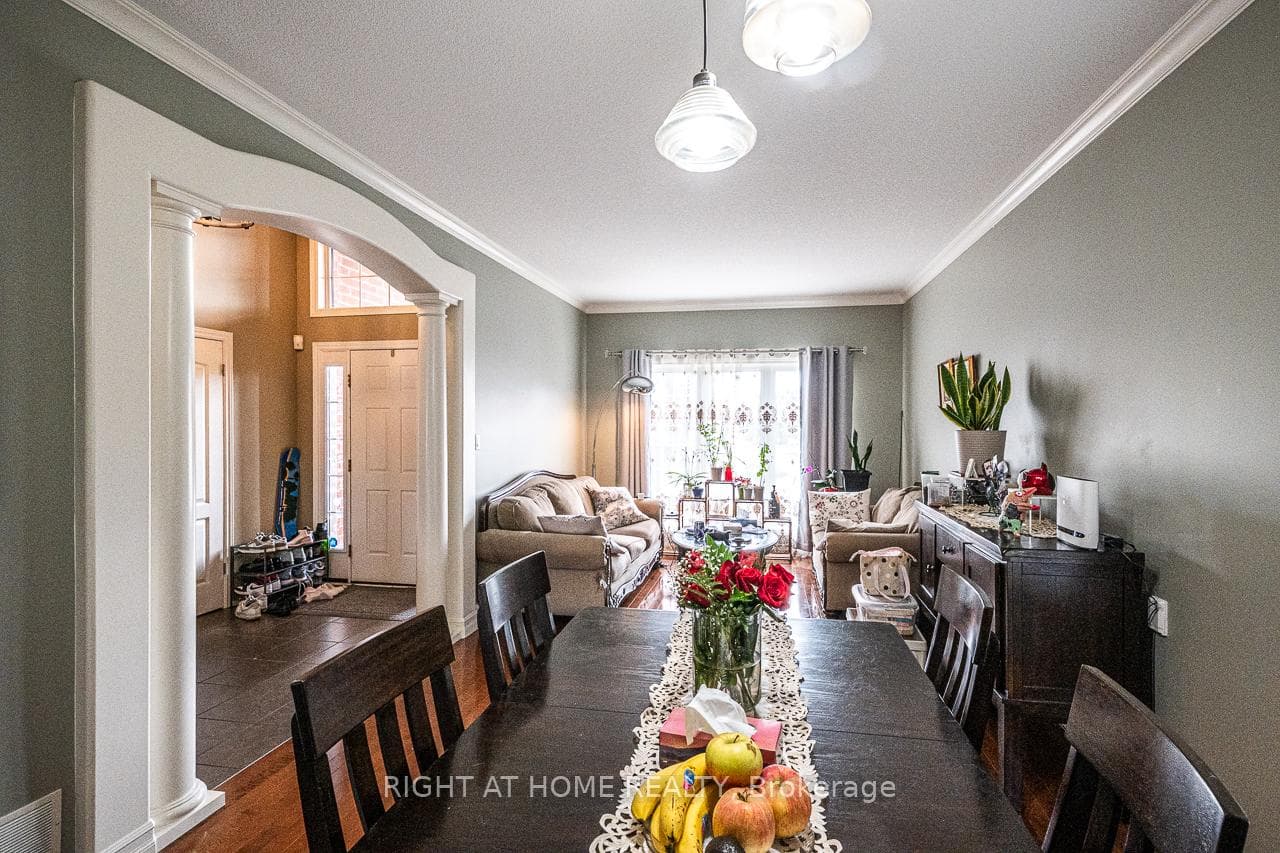 1366 Kains Woods Terrace photo 4
