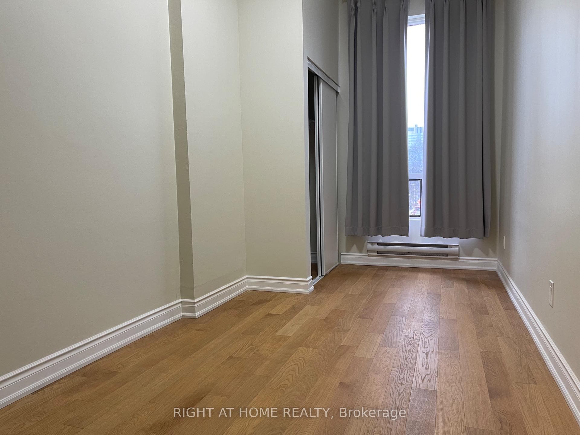 404 Spadina Avenue Unit 3rd Fl photo 7