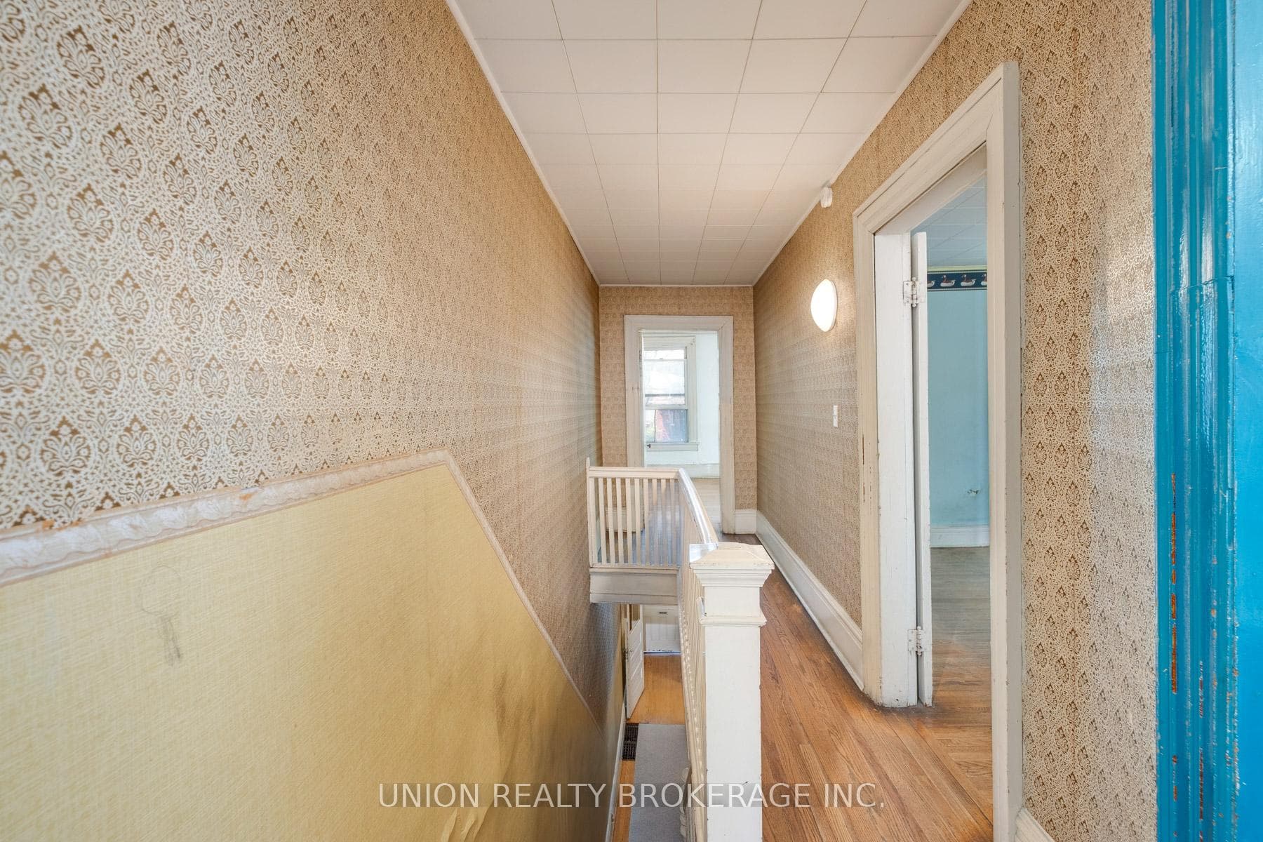 75 Redwood Avenue photo 12