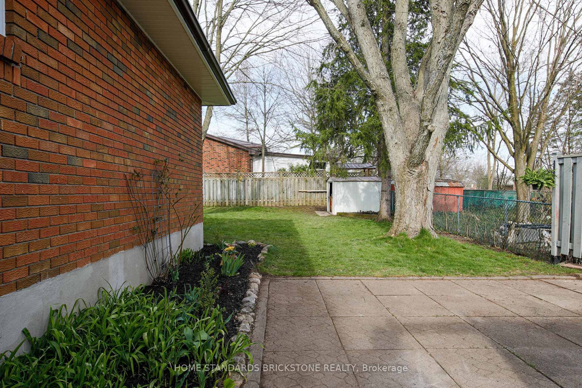 1562 Limberlost Road photo 33