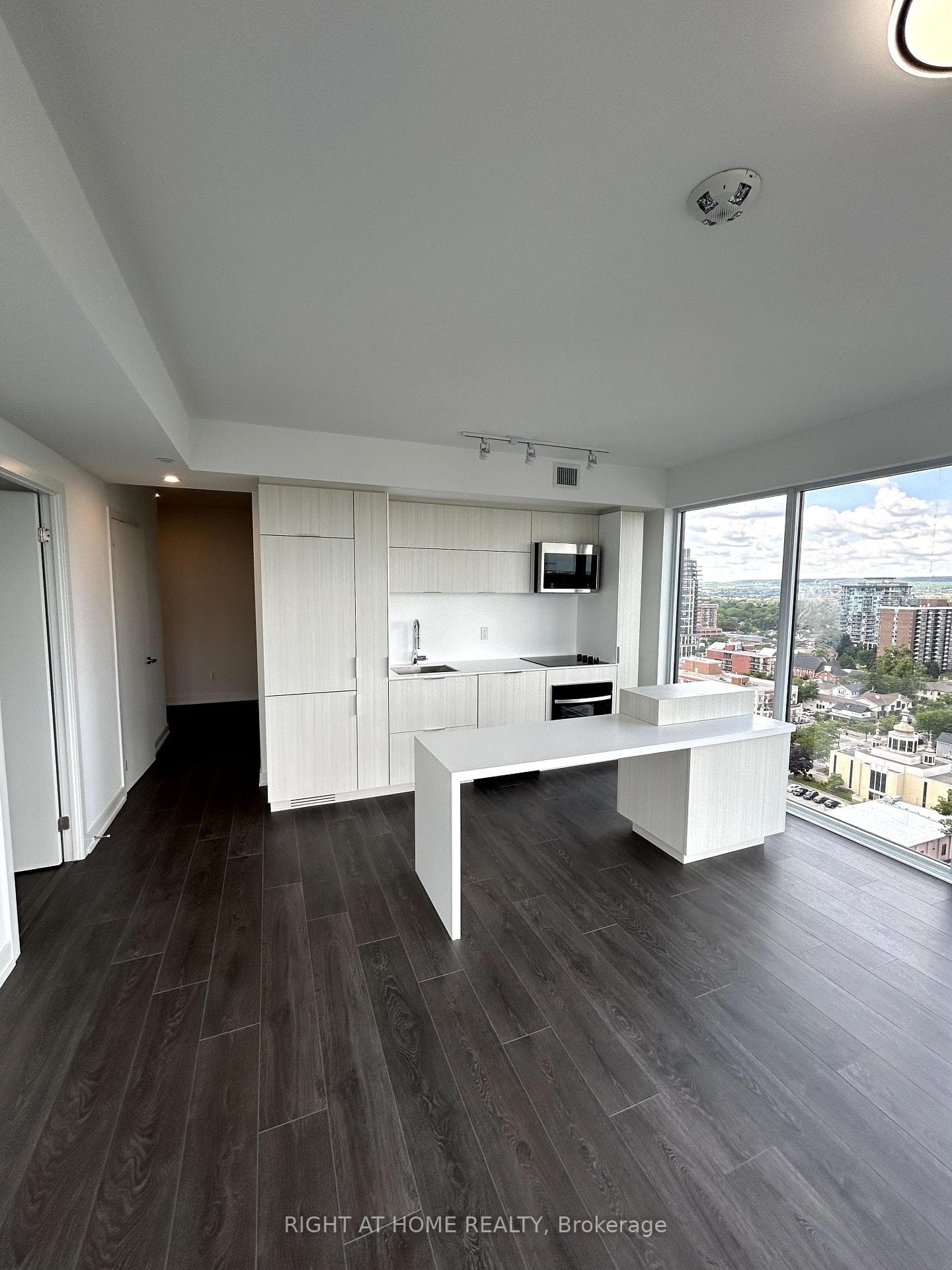 370 Martha Street Unit 1802 photo 21