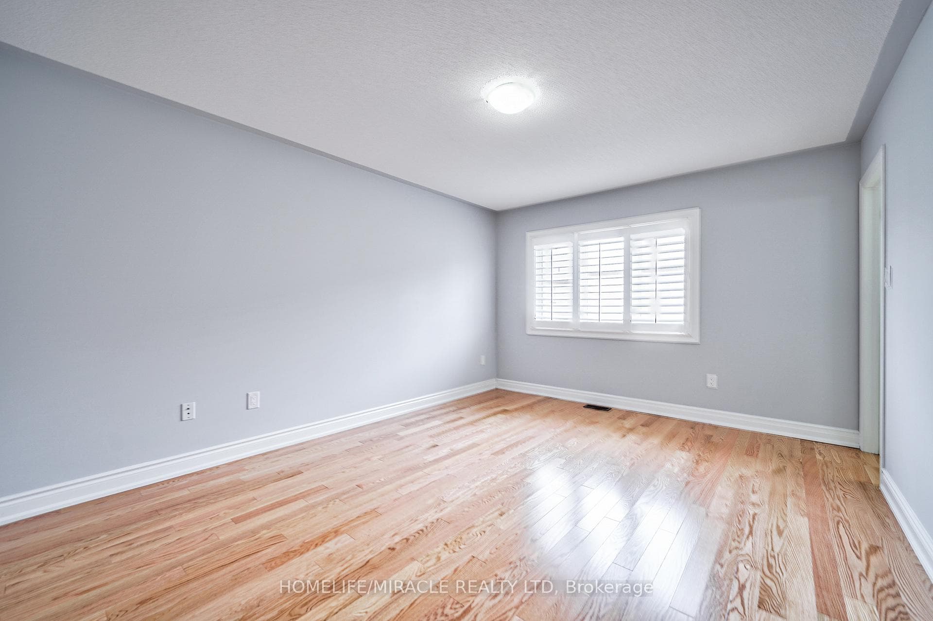 35 Crumlin Crescent photo 18