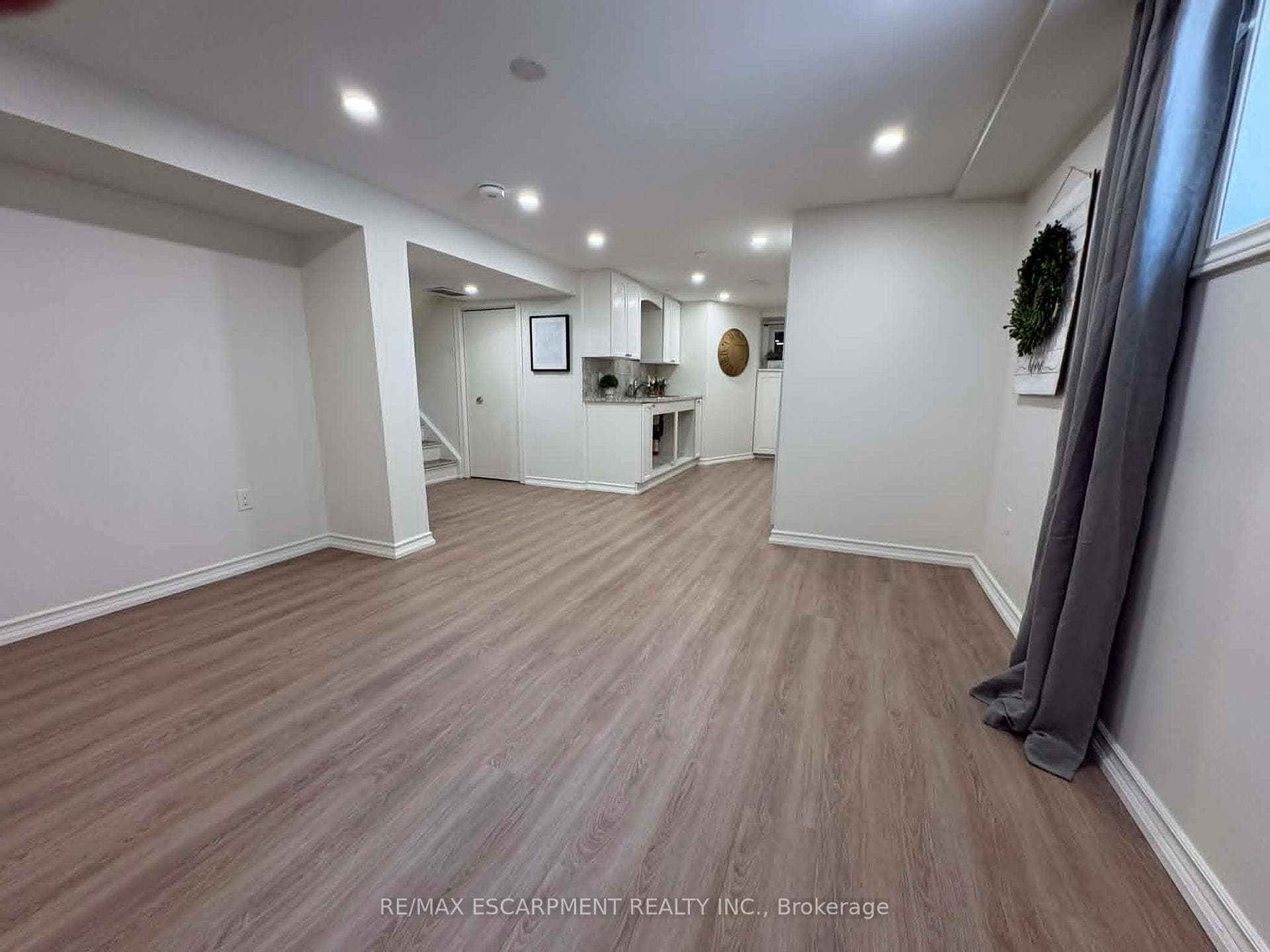 29 East 41st Street Unit Lower photo 13