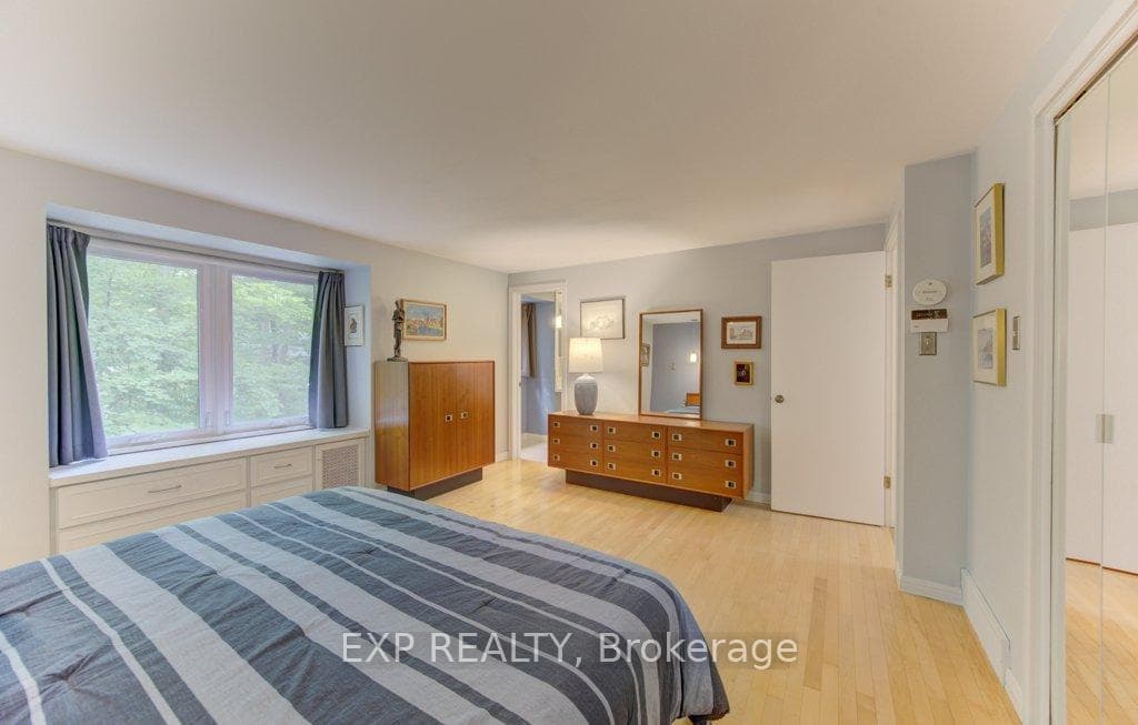 318 Shakespeare Place photo 29