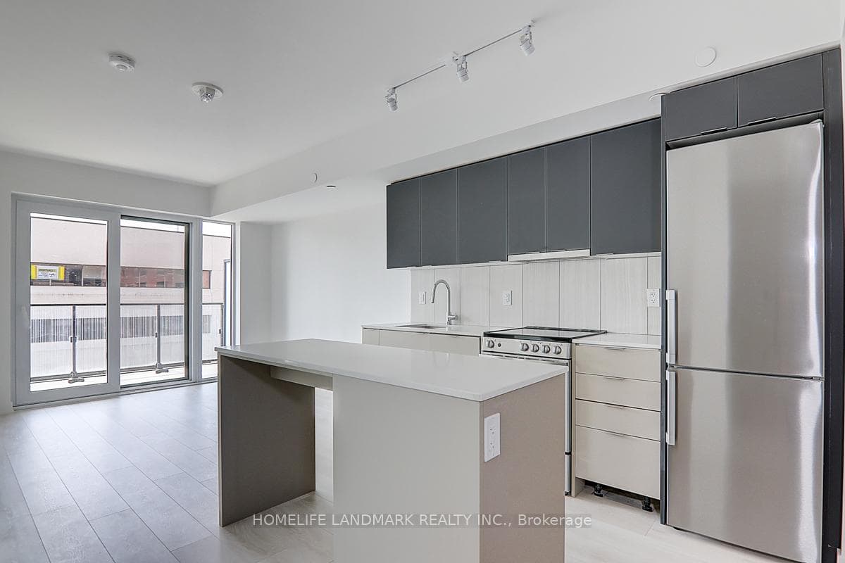 8 Tippett Road Unit 416 photo 5