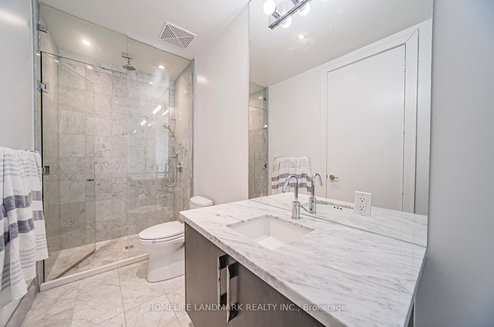 39 Queens Quay Street Unit TH118 photo 13