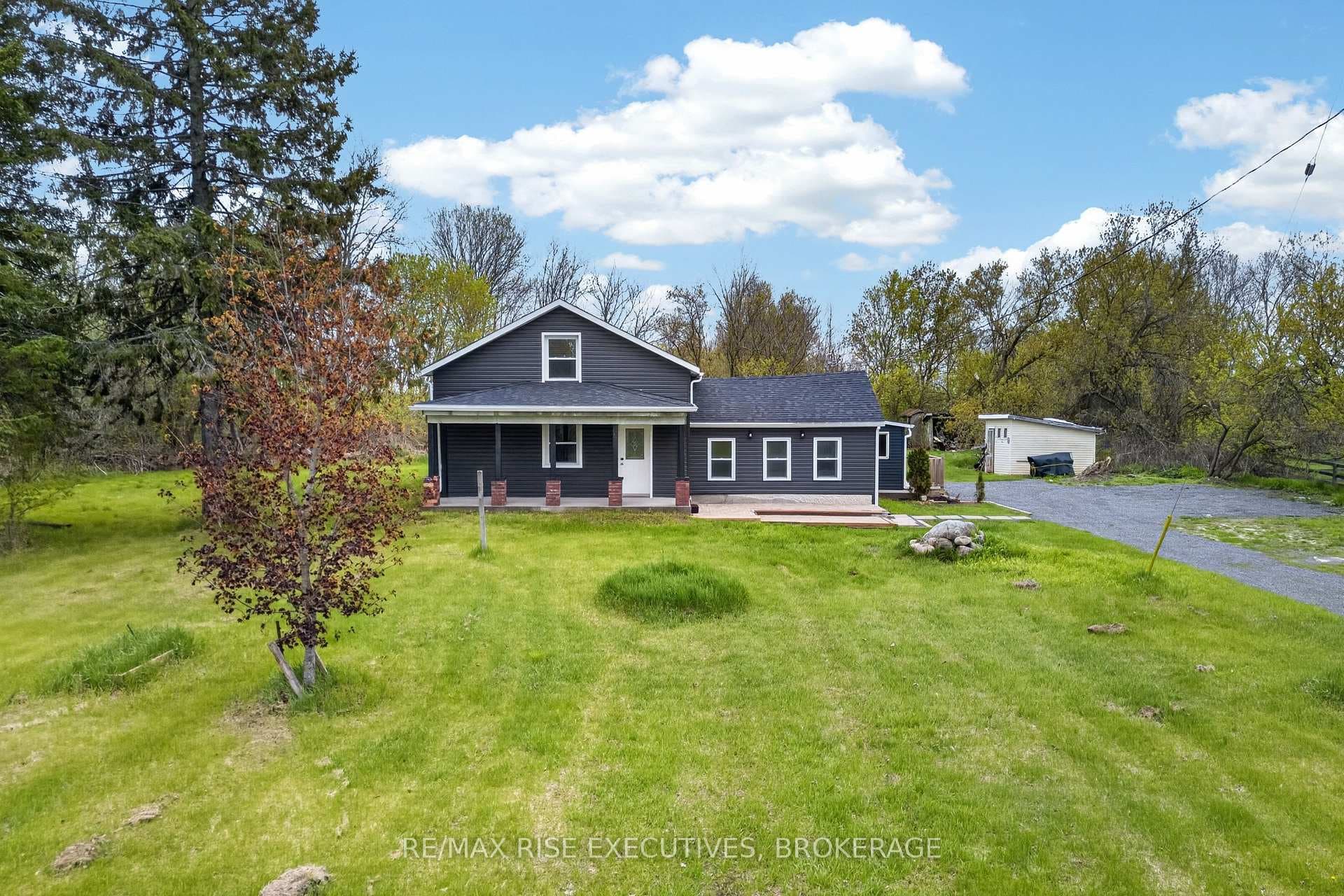 750 Moira Road photo 36