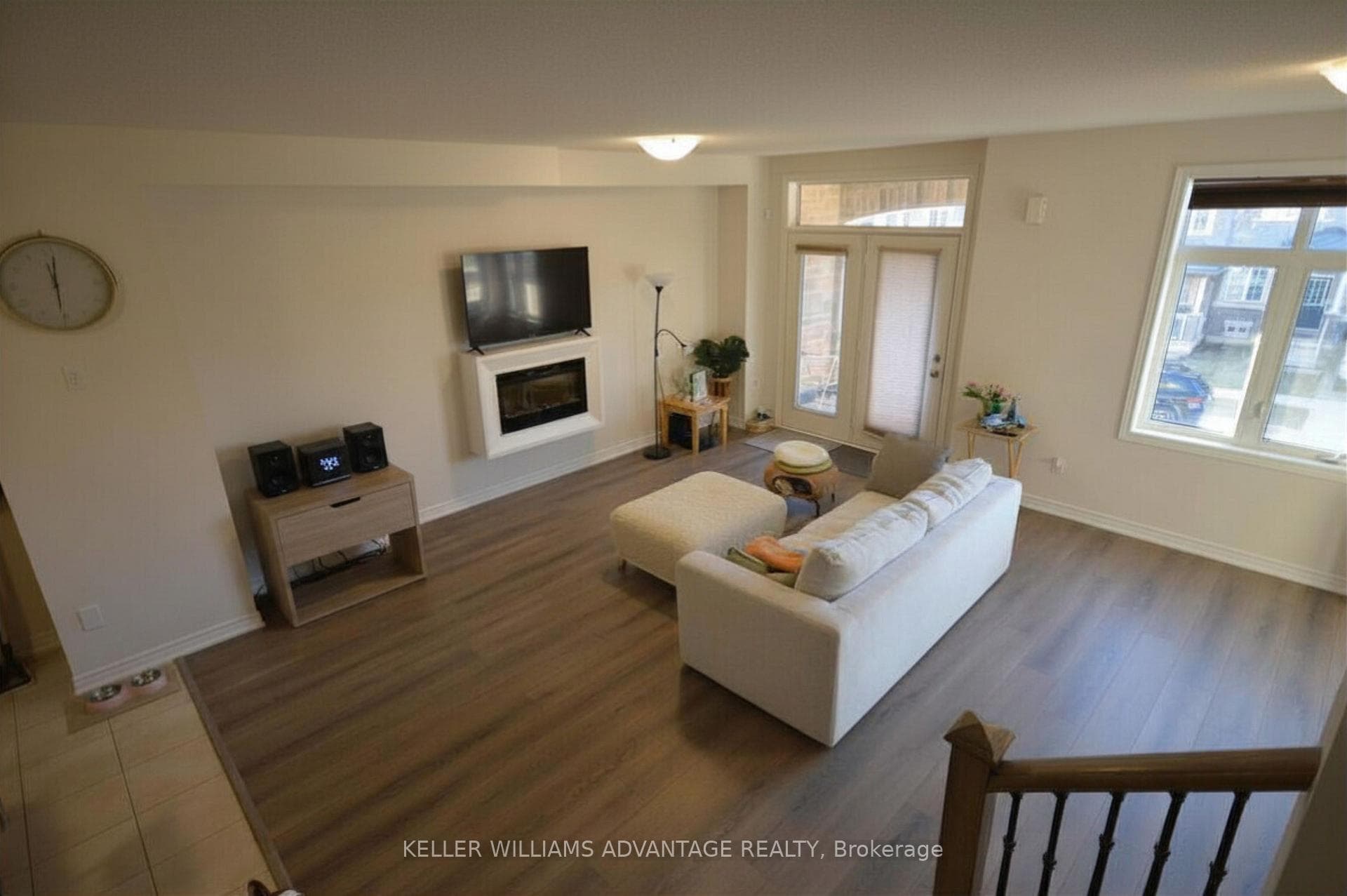 466 Silver Maple Road photo 13