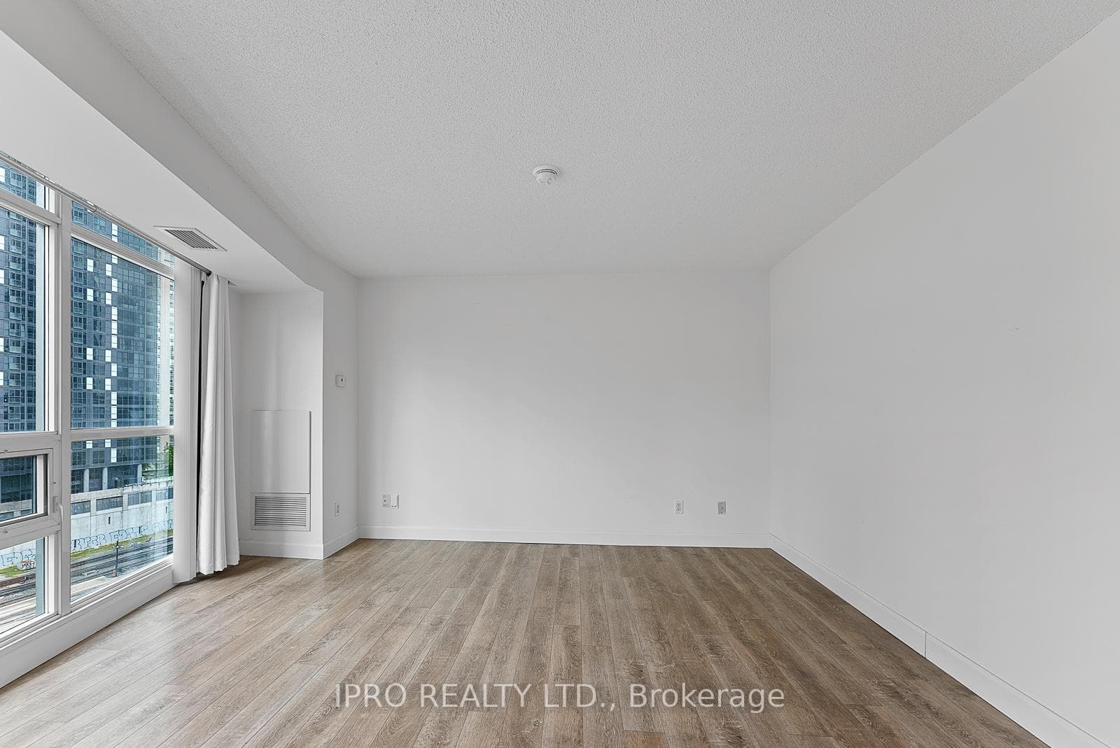 18 Yonge Street Unit 1104 photo 7