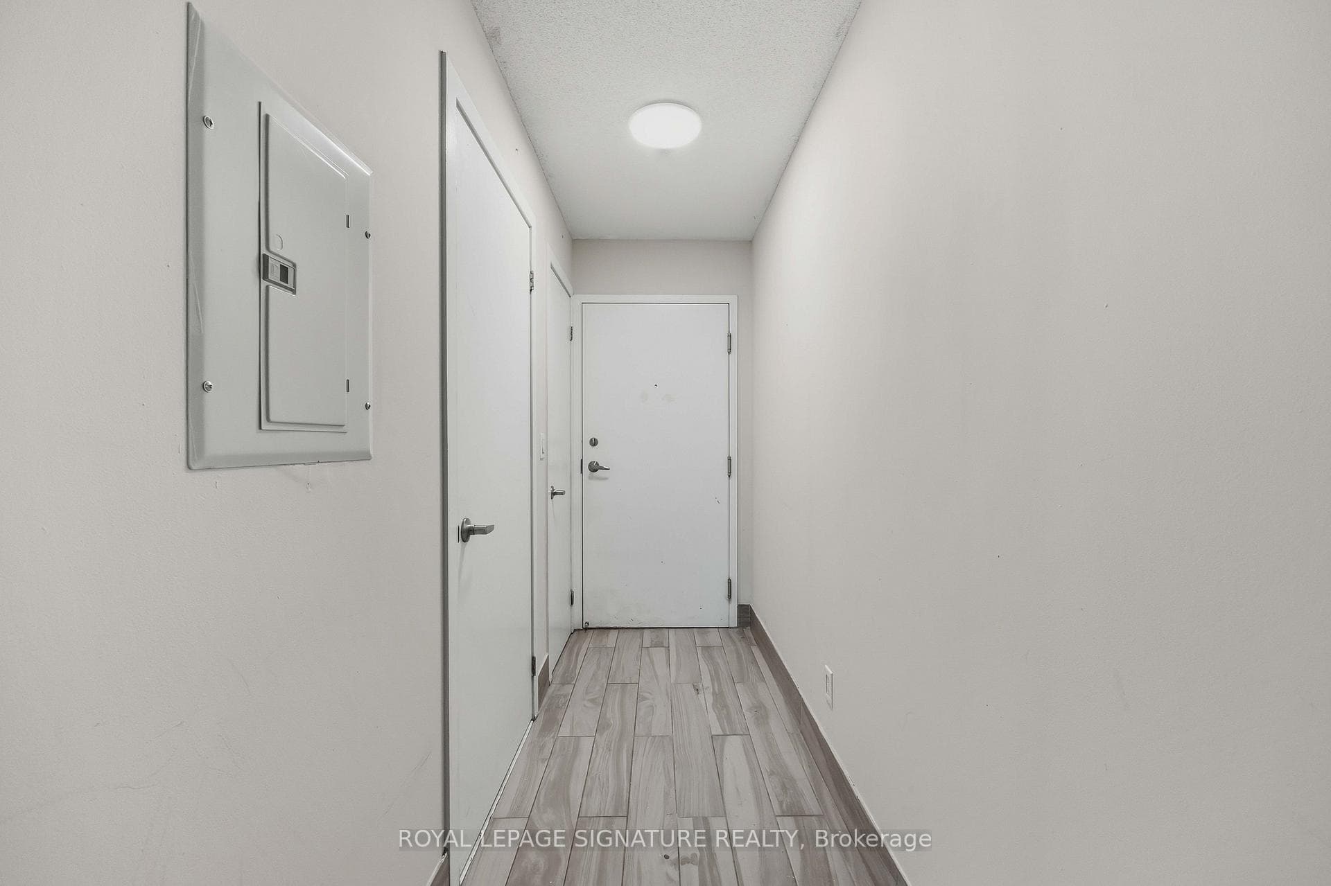 38 Joe Shuster Way Unit 1625 photo 7