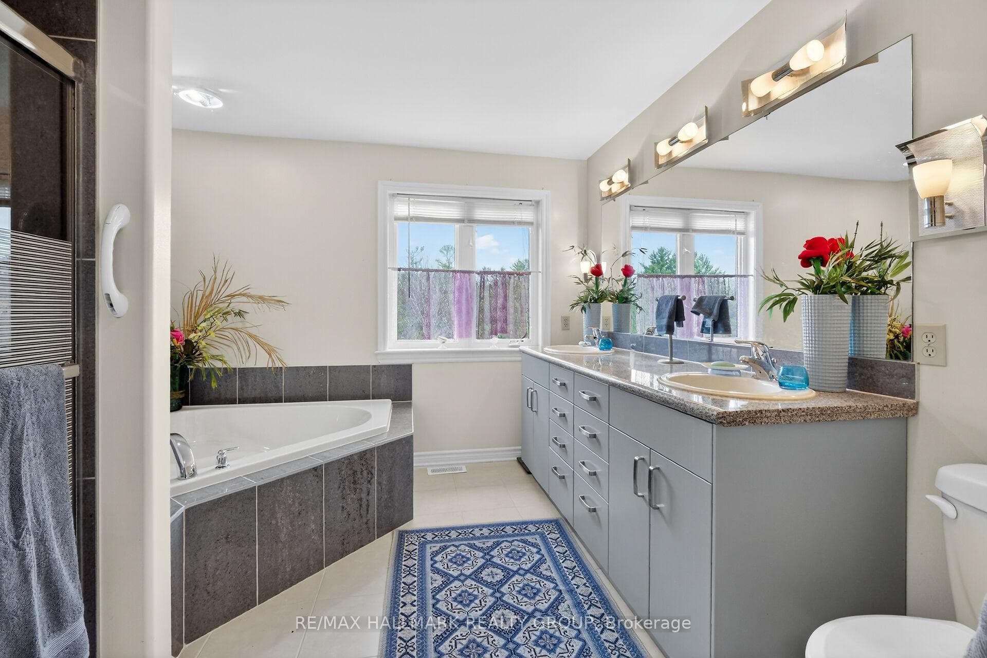 Ensuite