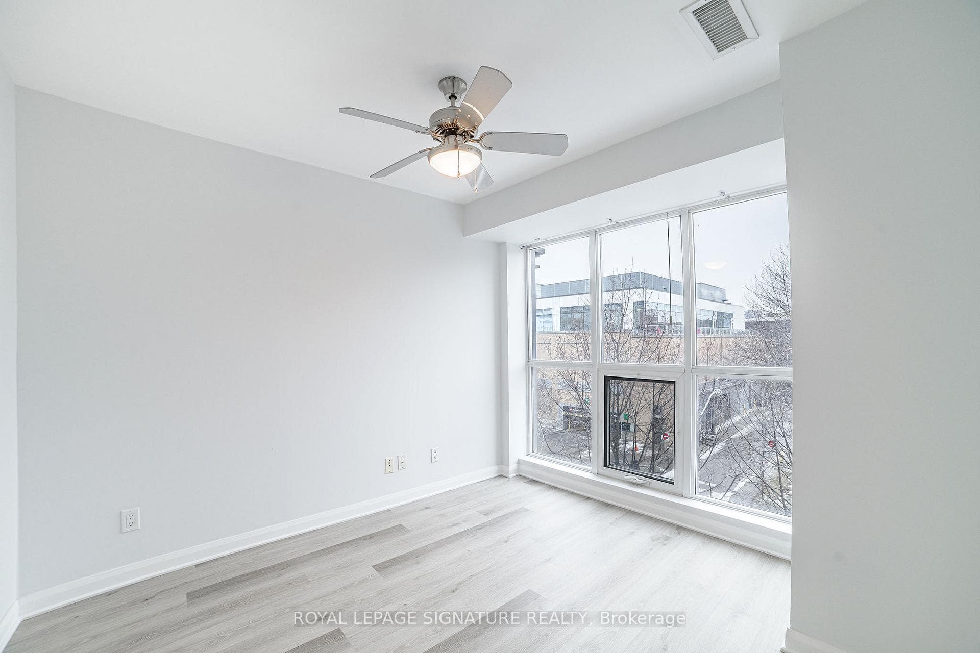 11 Soho Street Unit 402 photo 13