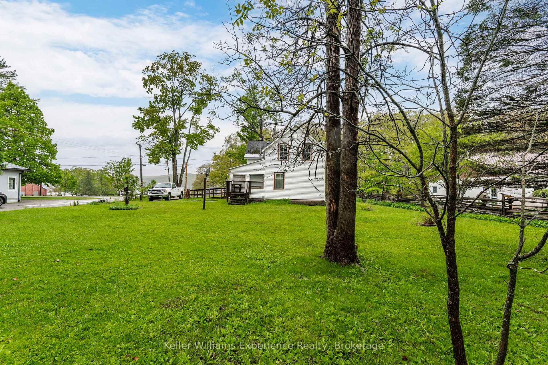227 Fox Street photo 31