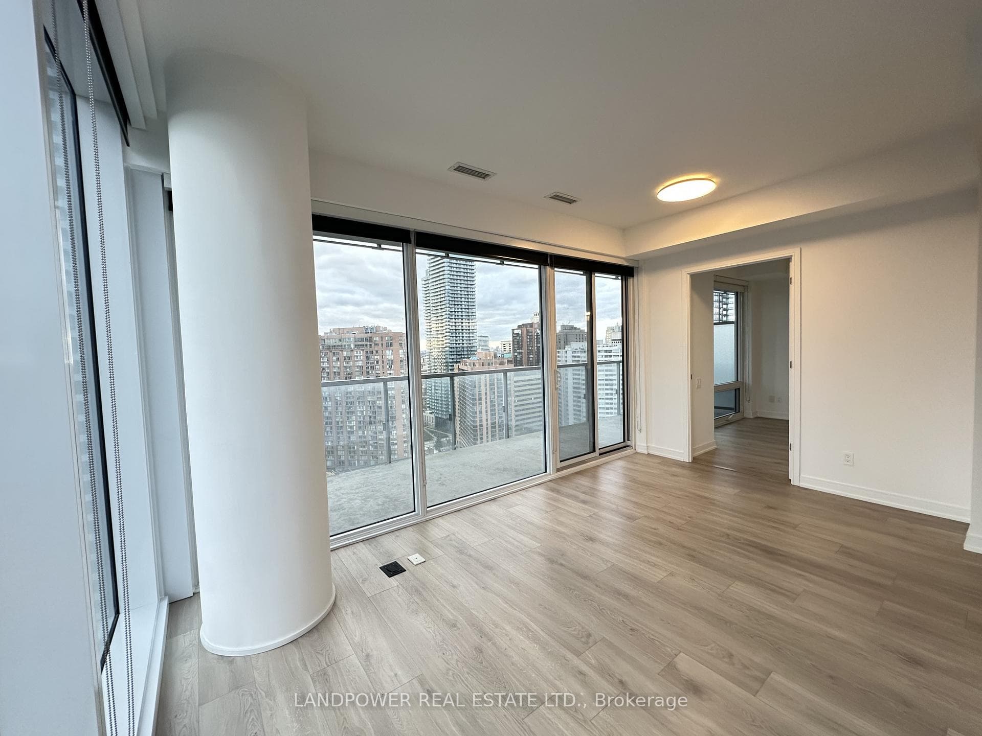 3 Gloucester Street Unit 2709 photo 7