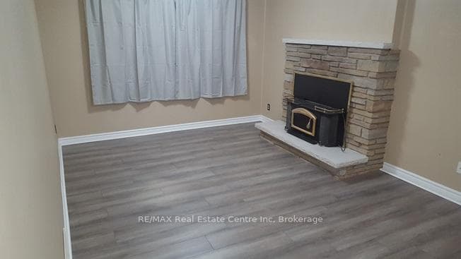 7 Sanderson Drive photo 26