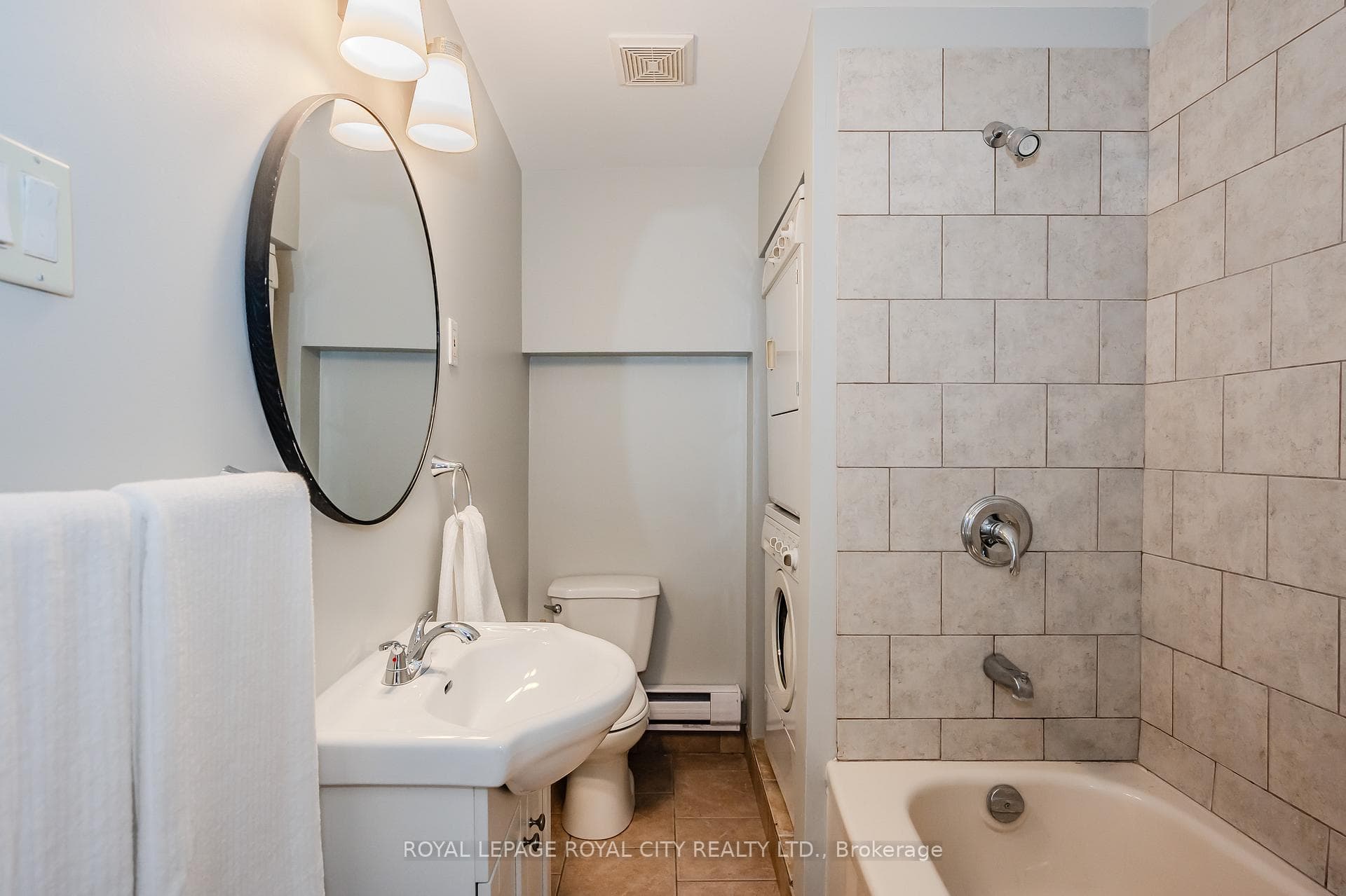 75 Elizabeth Street photo 32