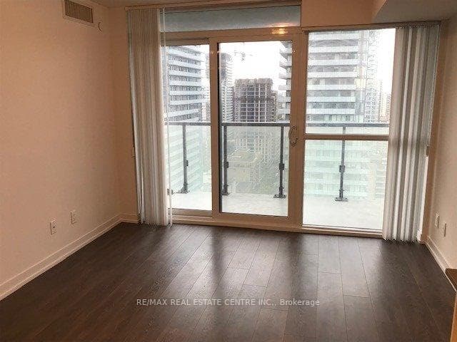 125 Redpath Ave Avenue Unit 2403 photo 7