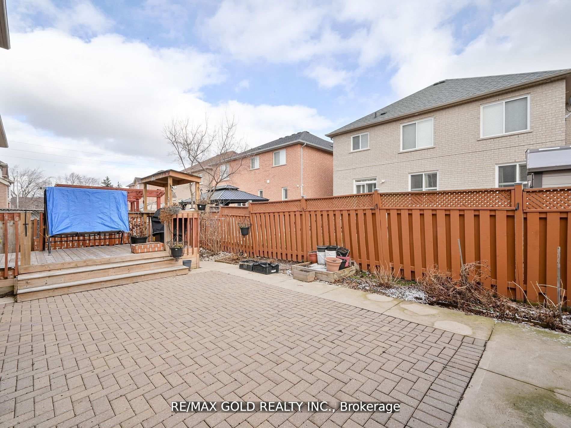 25 Maverick Crescent photo 36