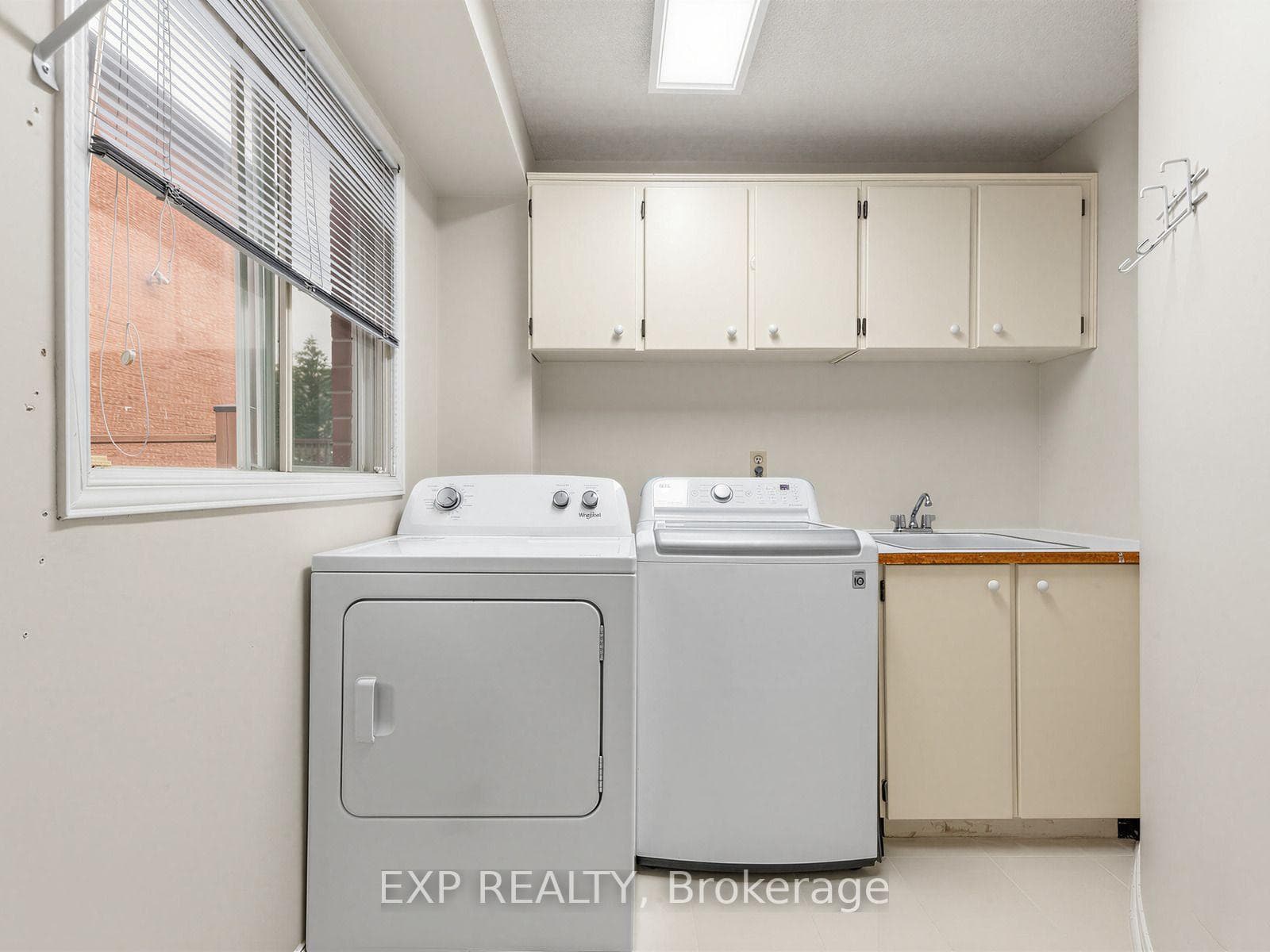 129 Franklin Avenue photo 14