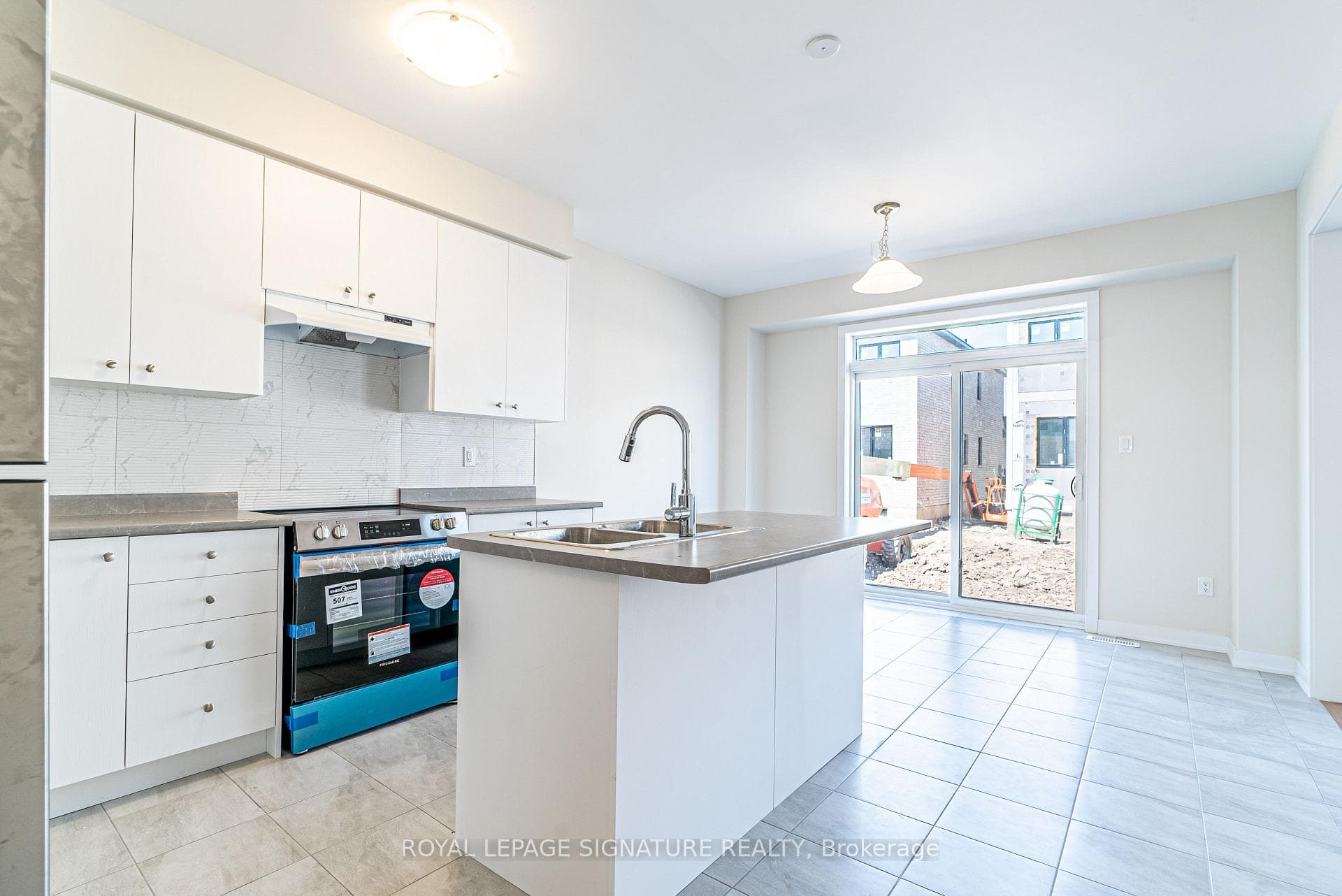 291 Eastbridge Avenue photo 18