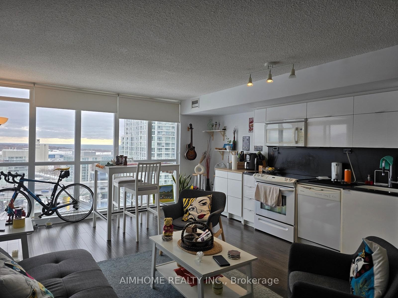 151 Dan Leckie Way Unit 1601 photo 5