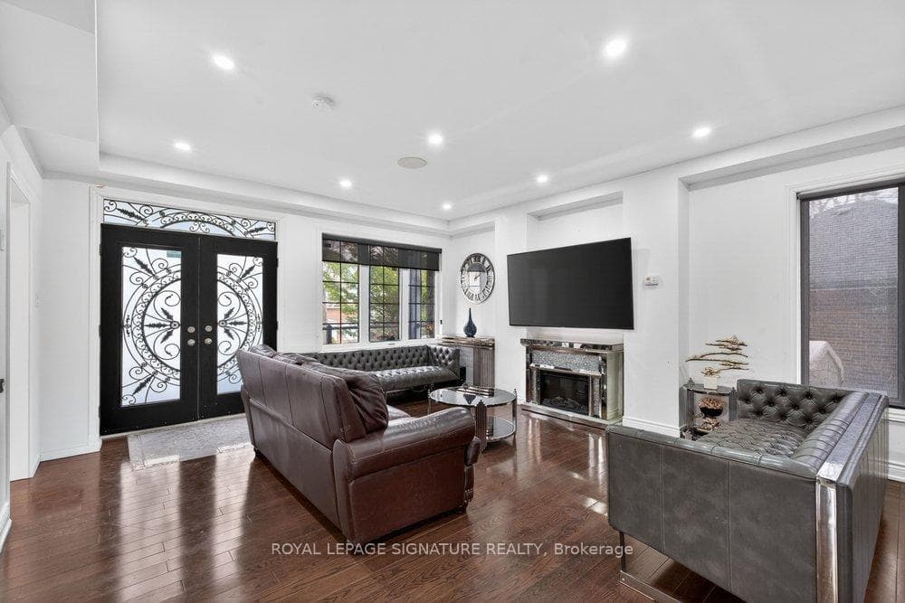 32 Cliffcrest Drive photo 8