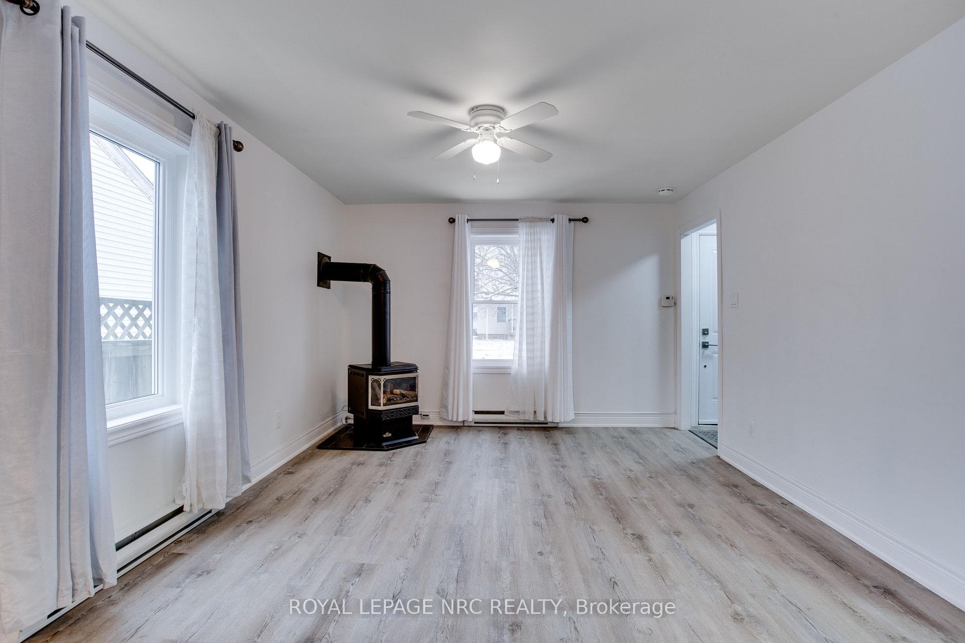 27 Doncaster Boulevard photo 6