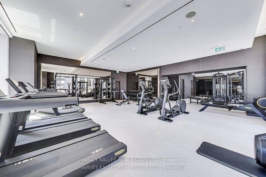11 Yorkville Avenue Unit 2405 photo 6