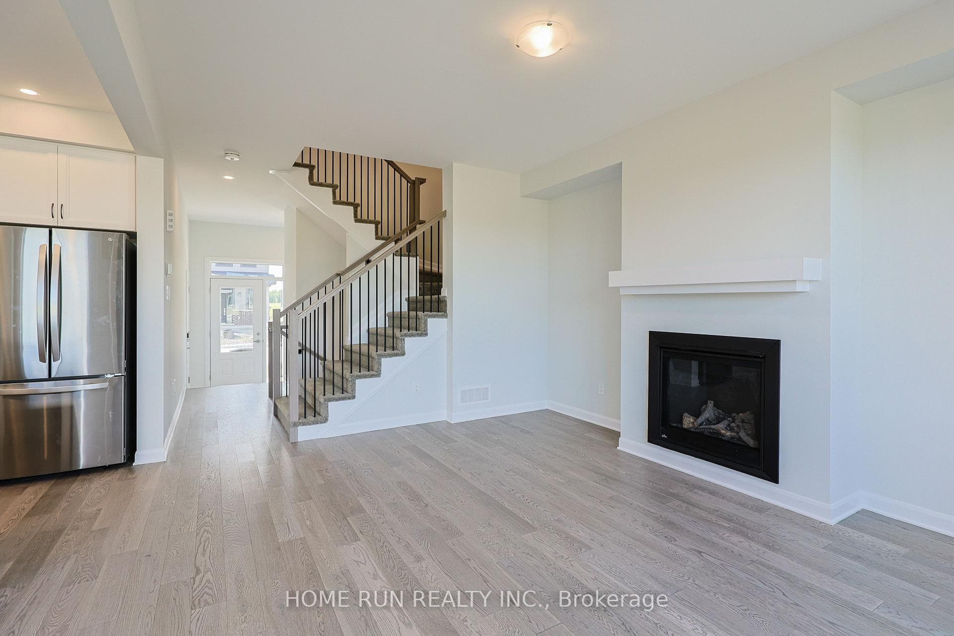 226 Elsie Macgill Walk photo 12