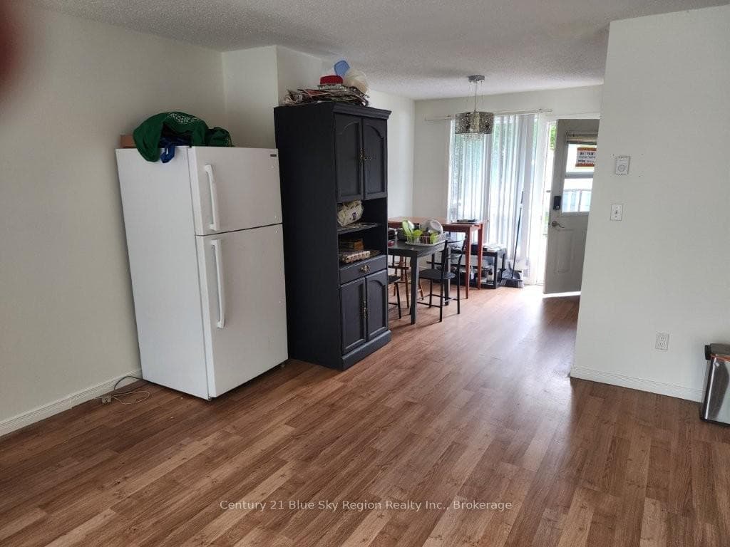 677 Tackaberry Drive photo 8
