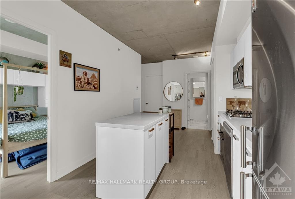 203 CATHERINE Street Unit 311 photo 8