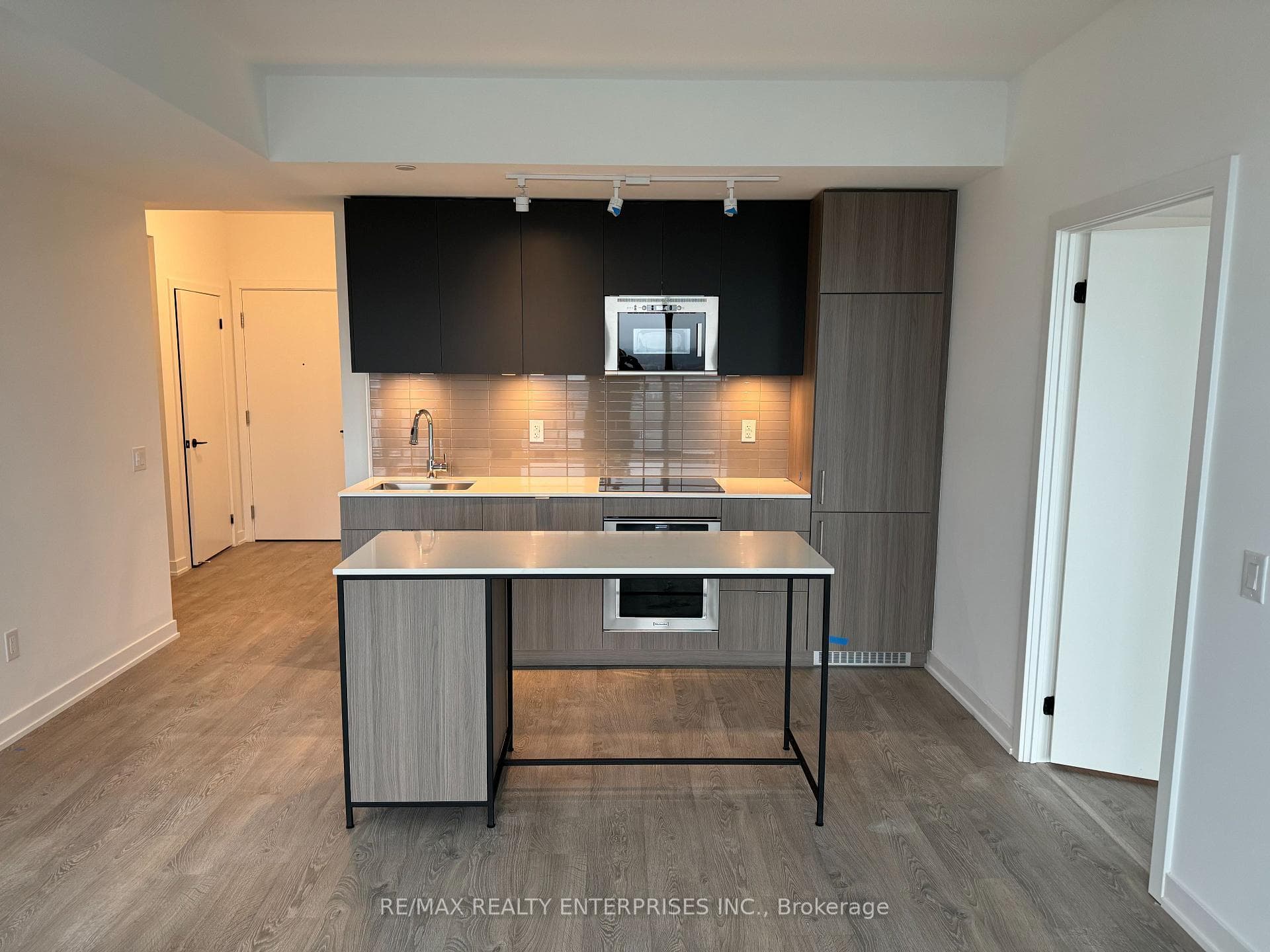 220 Missinnihe Way Unit 901 photo 13