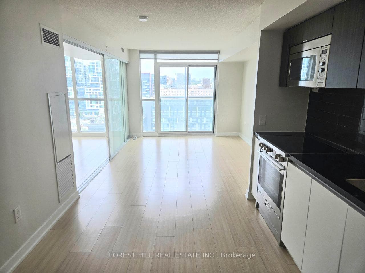 85 Queens Wharf Road Unit 1611 photo 3