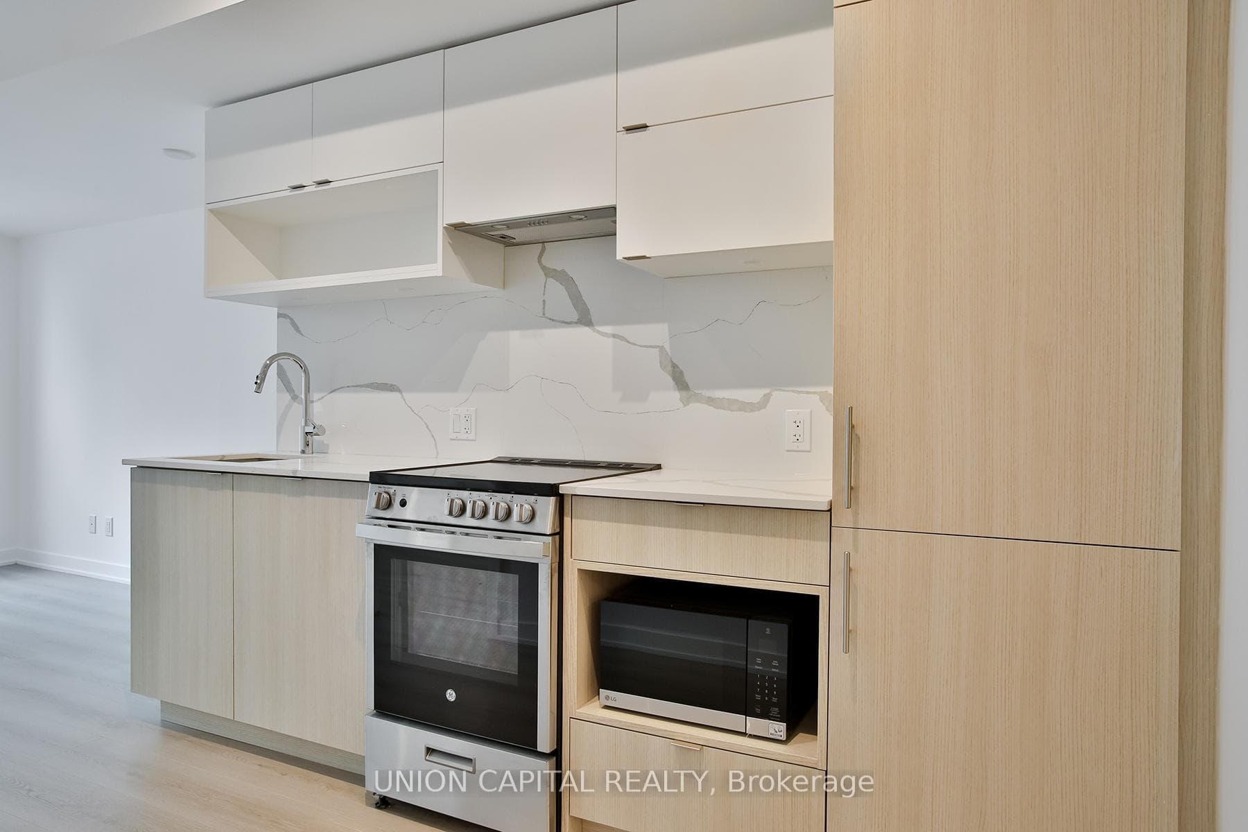 100 Queen Street Unit 2312 photo 9