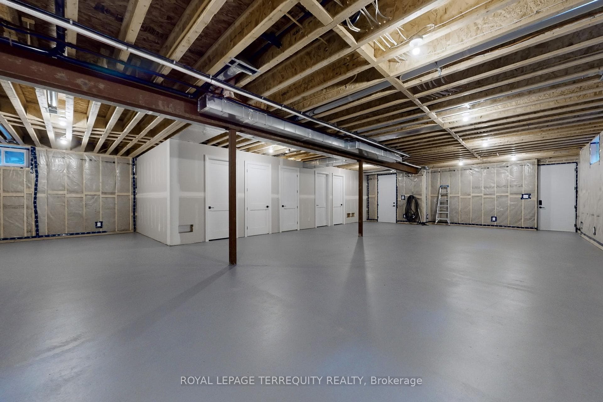570 Maitland Drive photo 33