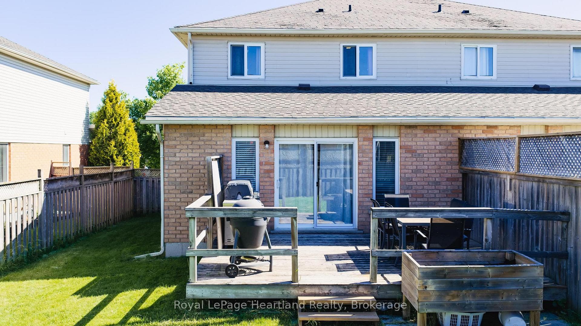 480 Mowat Street photo 27