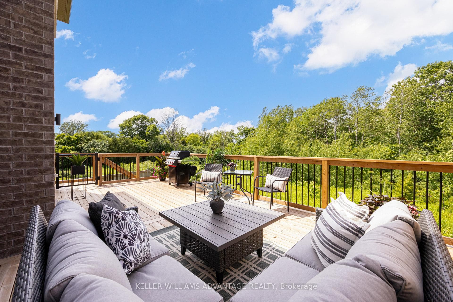 46 Sutcliffe Drive photo 41