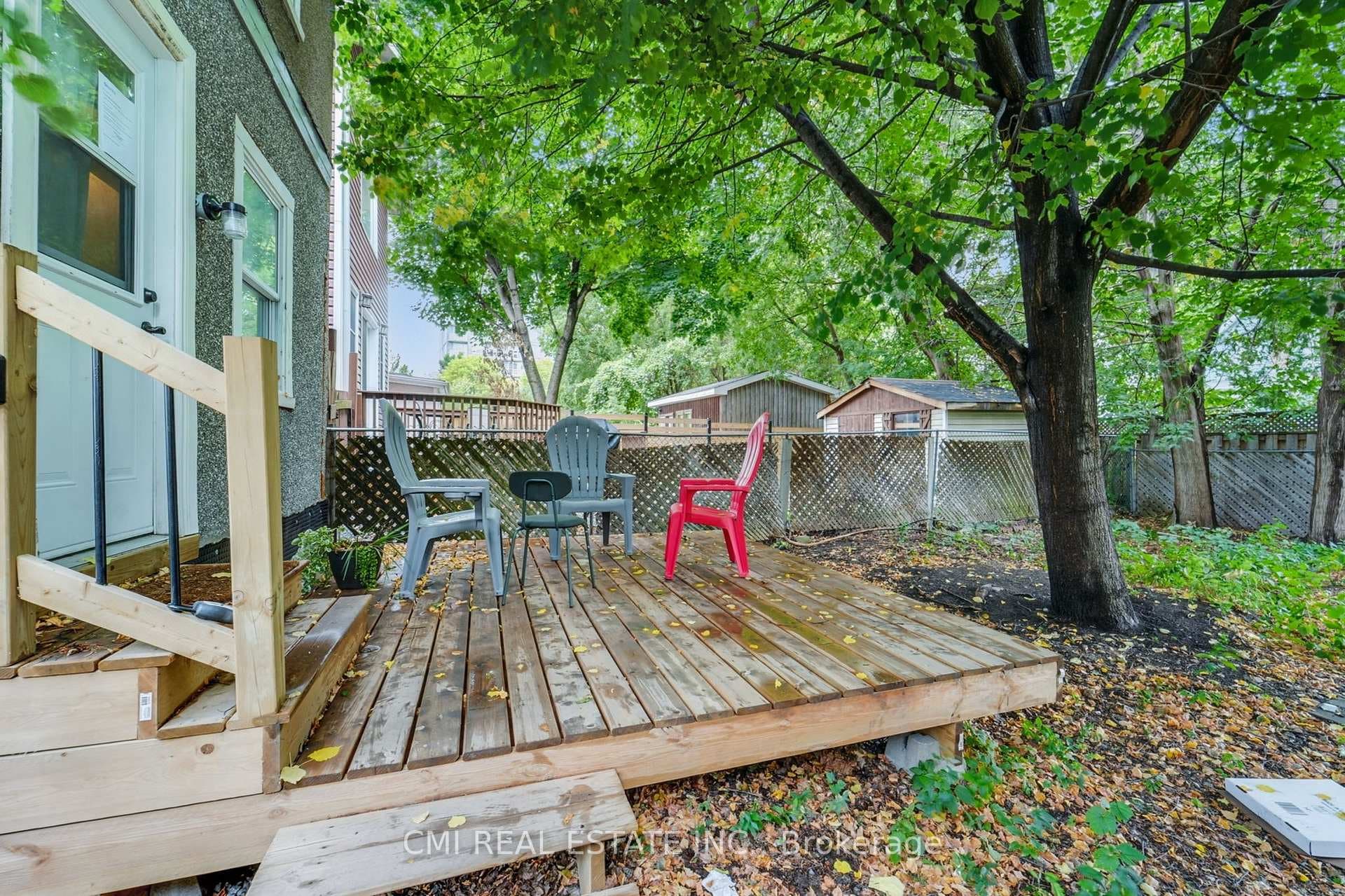 95 Adeline Street photo 36