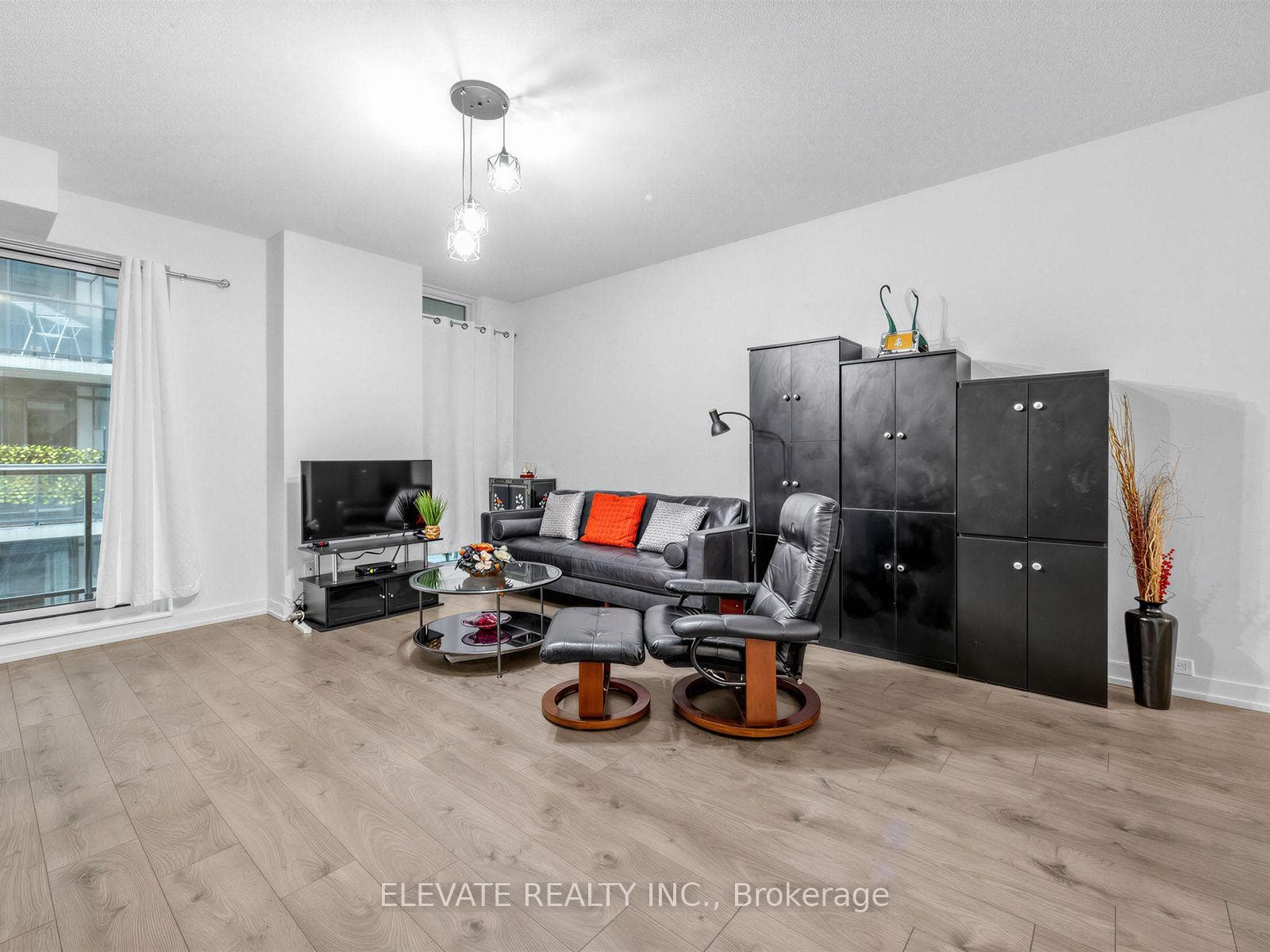 297 College Street Unit 926 photo 6