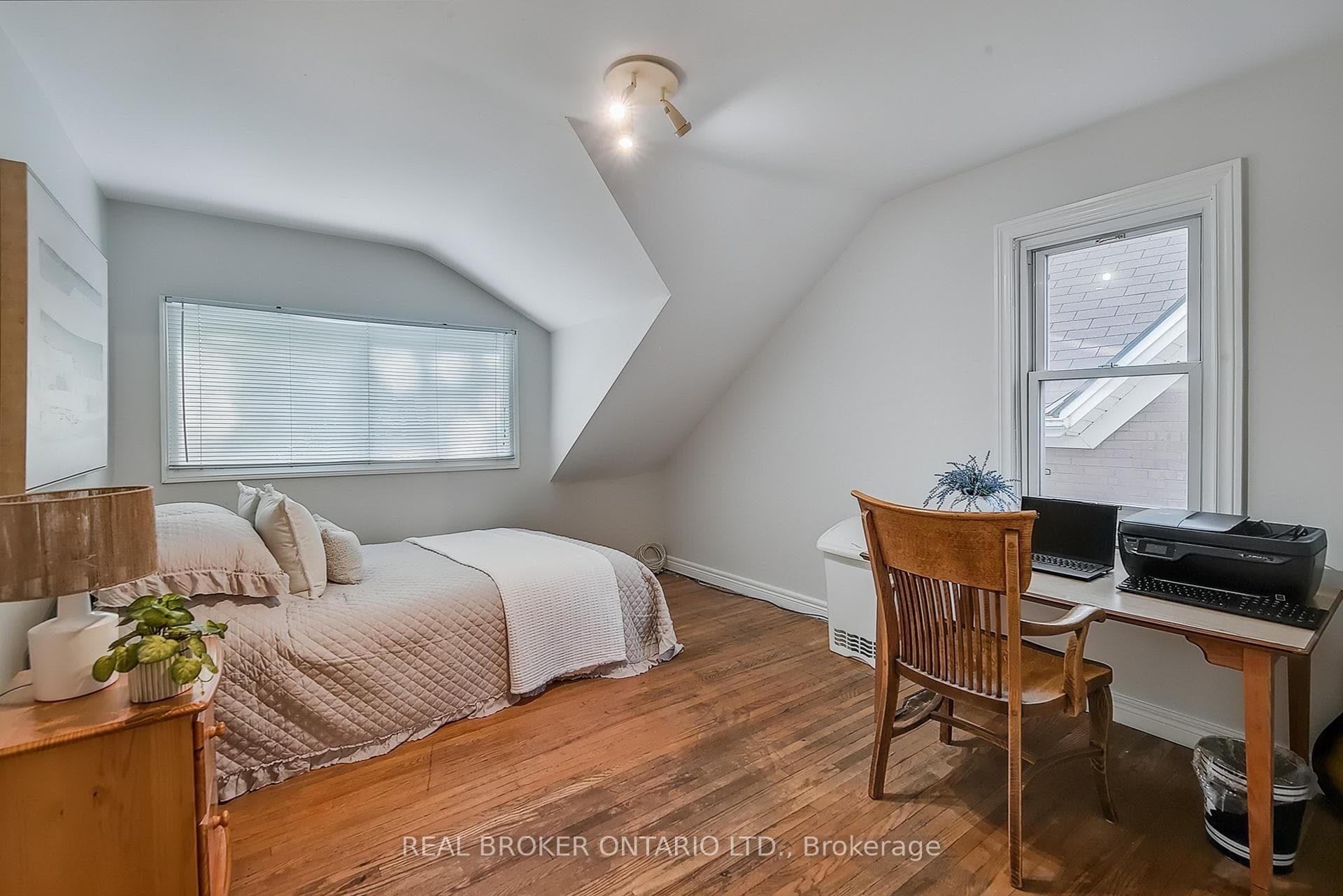30 Troy Street photo 19