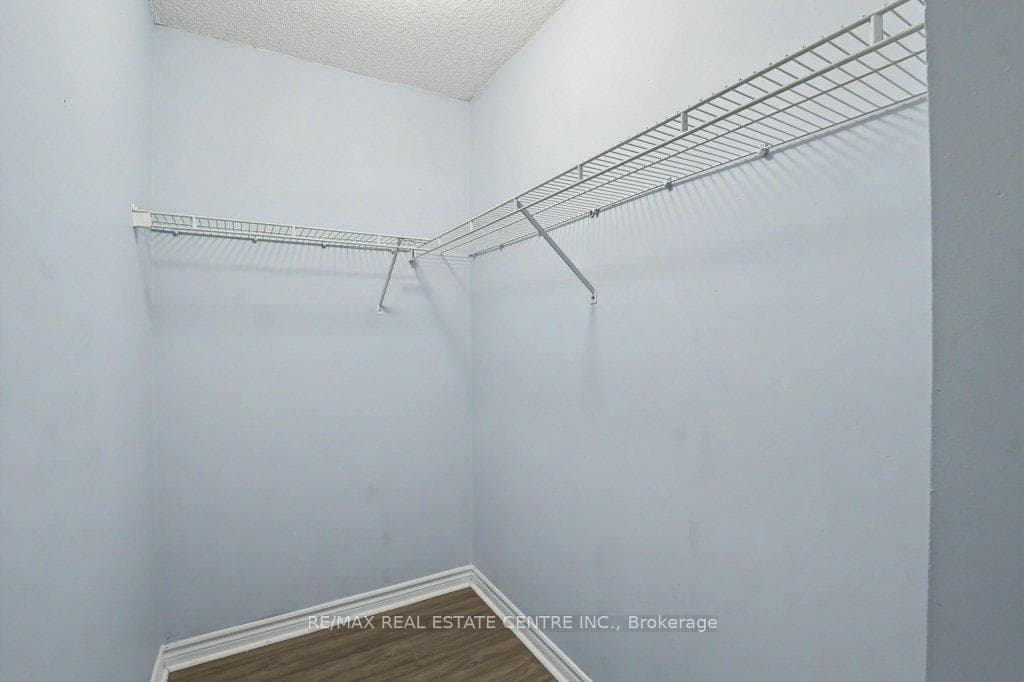 76 River Drive Unit 10 photo 25