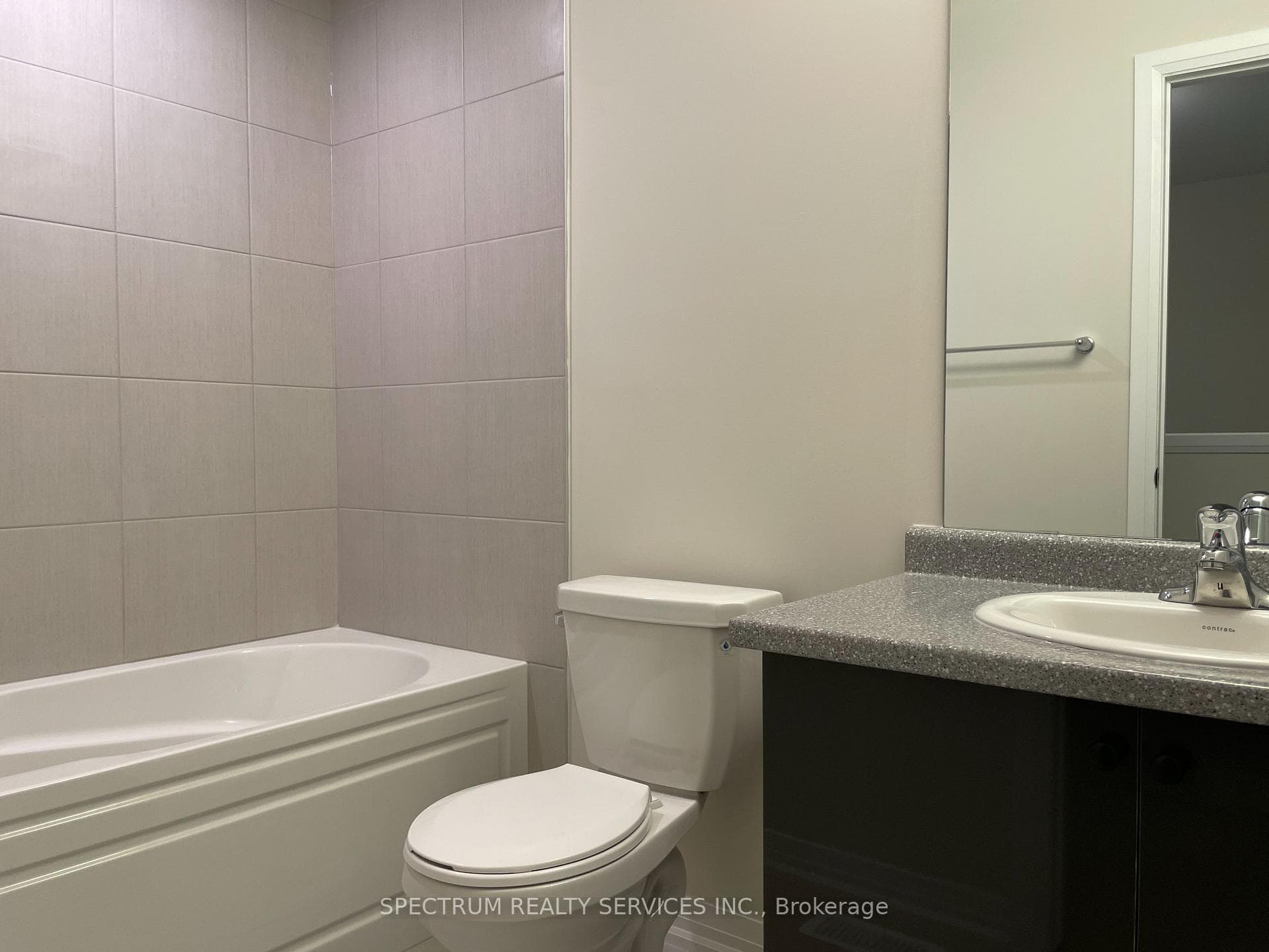 660 Colborne Street Unit 65 photo 16